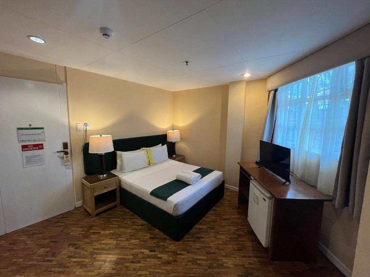 Coco Grande Hotel Dumaguete City Zewnętrze zdjęcie