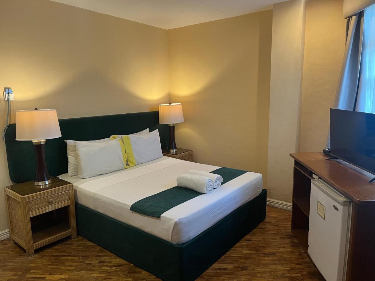 Coco Grande Hotel Dumaguete City Zewnętrze zdjęcie