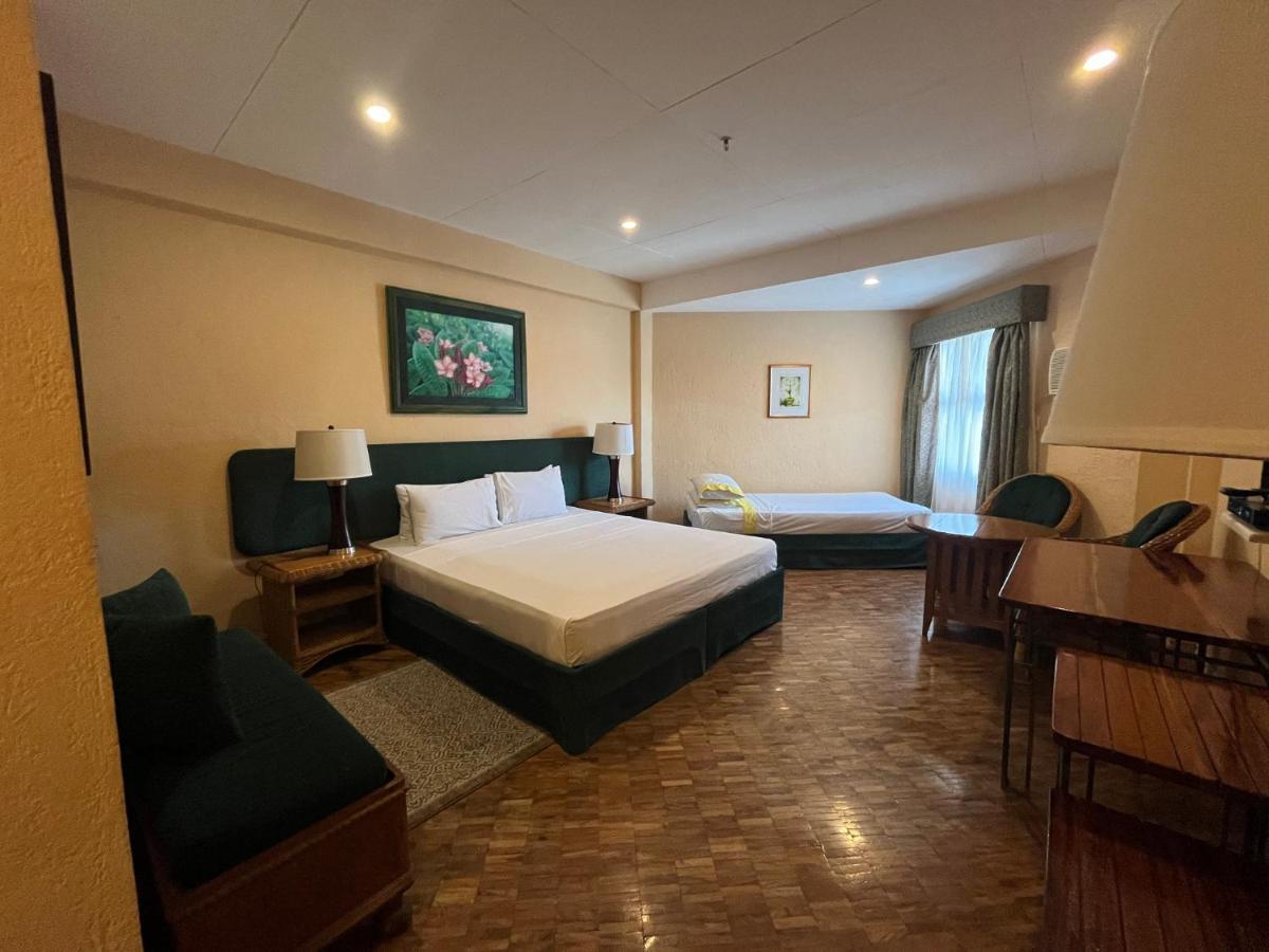 Coco Grande Hotel Dumaguete City Zewnętrze zdjęcie