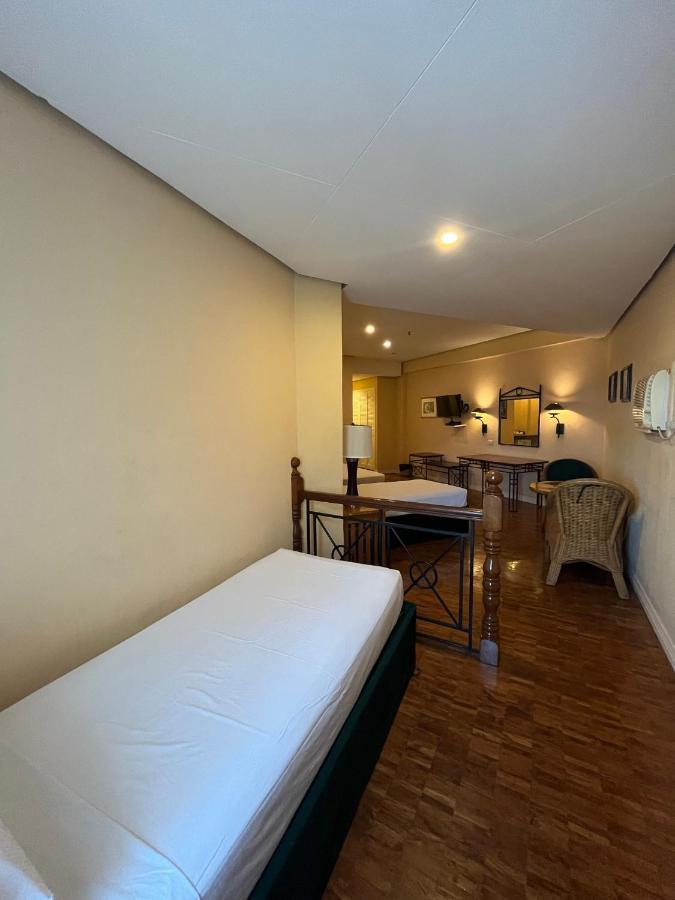 Coco Grande Hotel Dumaguete City Zewnętrze zdjęcie