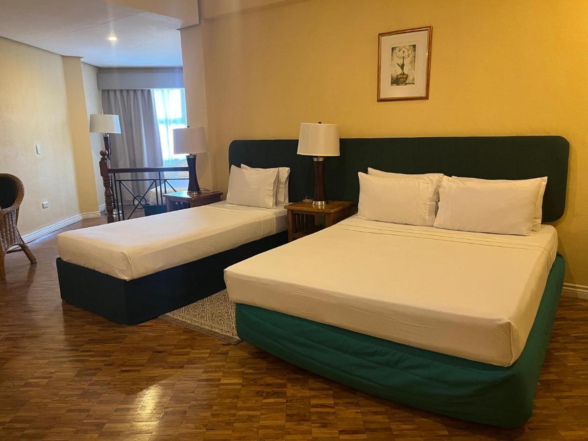 Coco Grande Hotel Dumaguete City Zewnętrze zdjęcie
